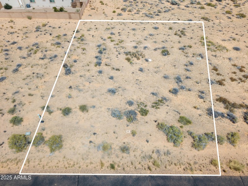 Lot 33 Border