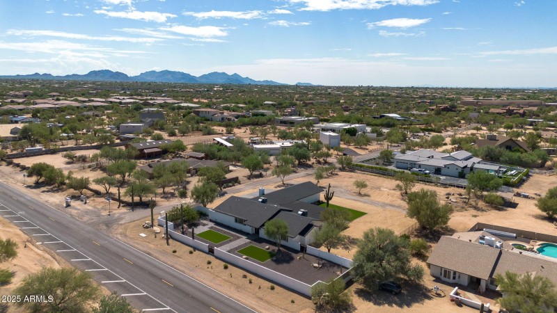 64-web-or-mls-DJI_0102