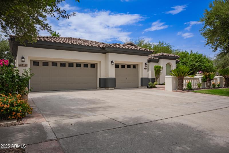 683c77_04 - Buckboard