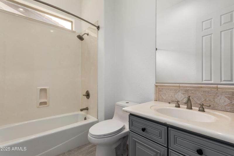 683c77_28 - Buckboard