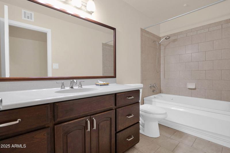 21-web-or-mls-P1281870