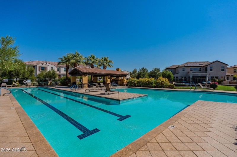 49-web-or-mls-Sabrina-community-9