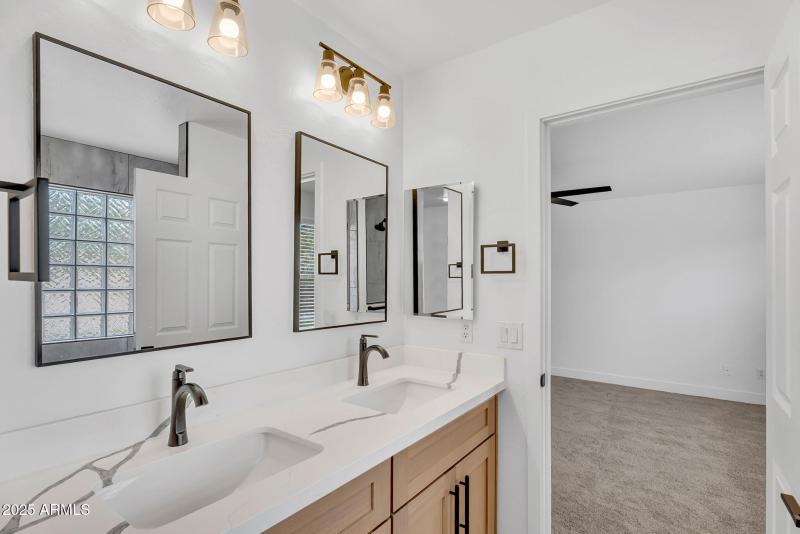 18-web-or-mls-Agrarian Hills-19