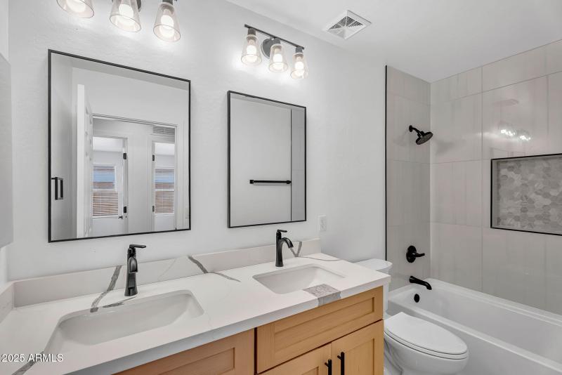 28-web-or-mls-Agrarian Hills-27