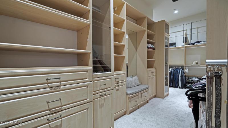 MASTER CLOSET