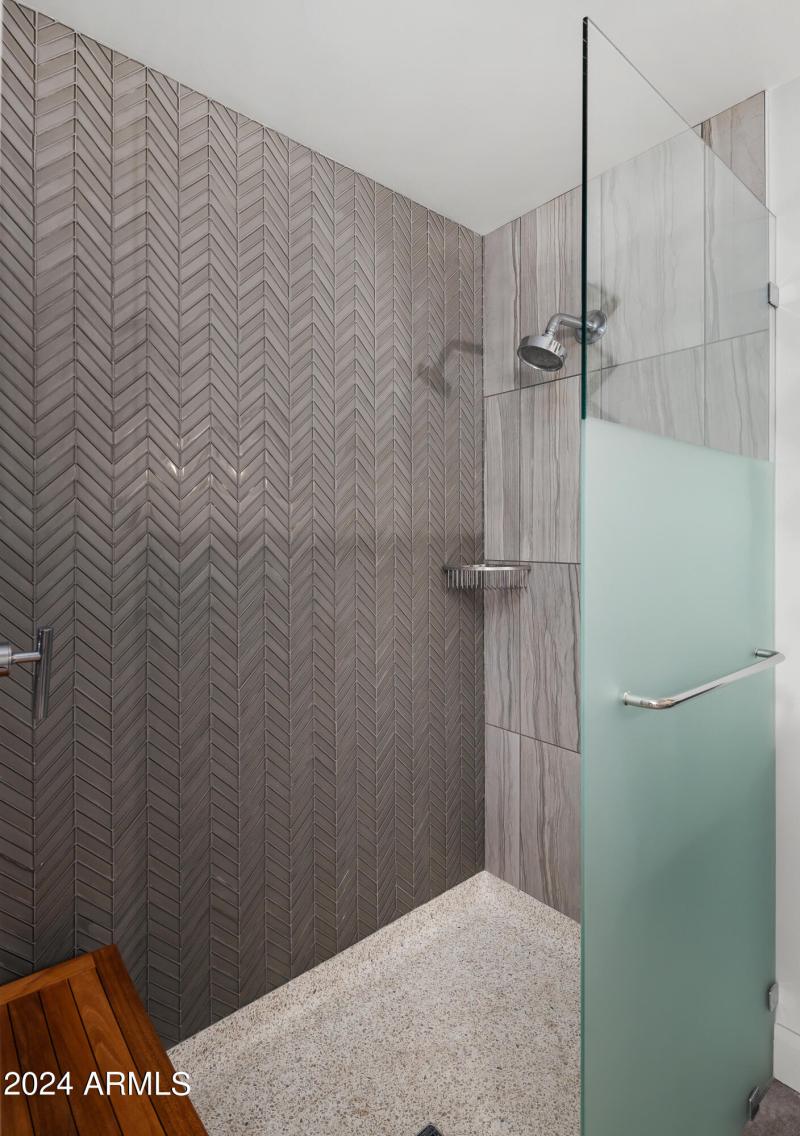 PI_15310NSandyBluffRd_WEB-14