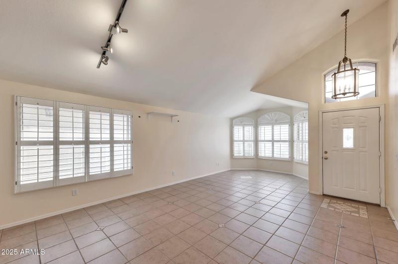 4-web-or-mls-QP- 780_8394