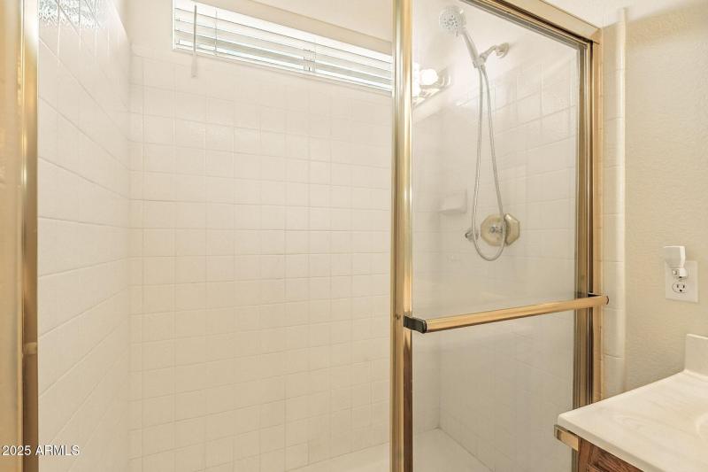 33-web-or-mls-Piccadilly-33