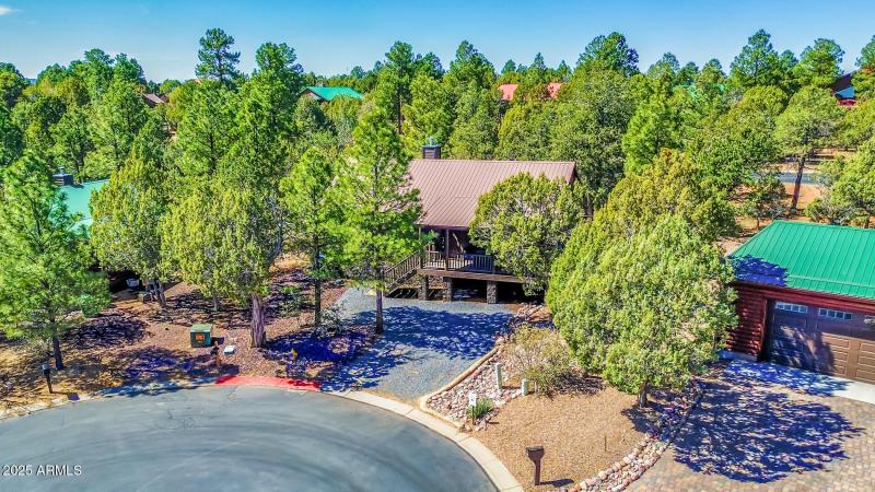 4760-W-Bison-Ln-air-3