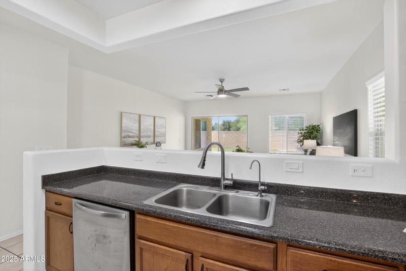 20_024_029_a4m_opnshw