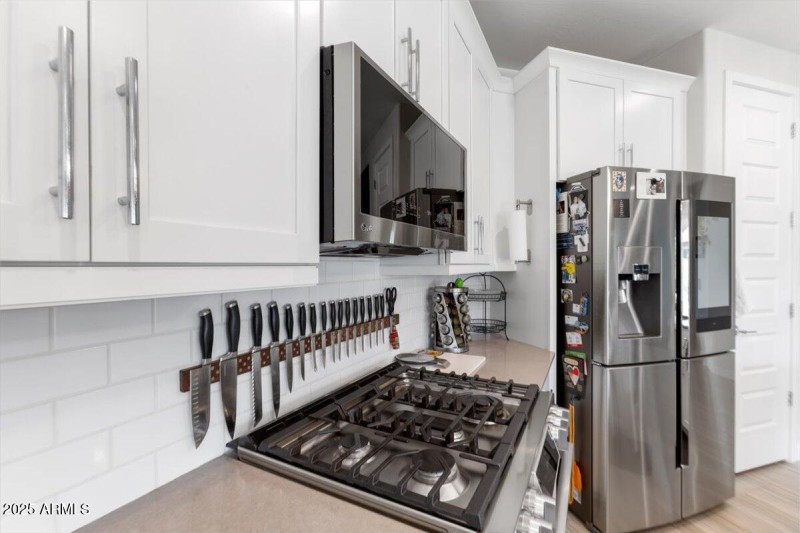 21-18879 W Cholla St