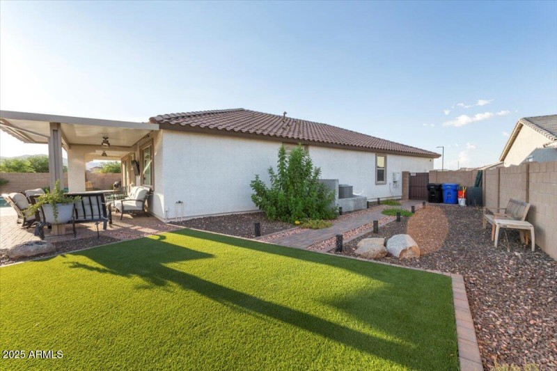 41-18879 W Cholla St