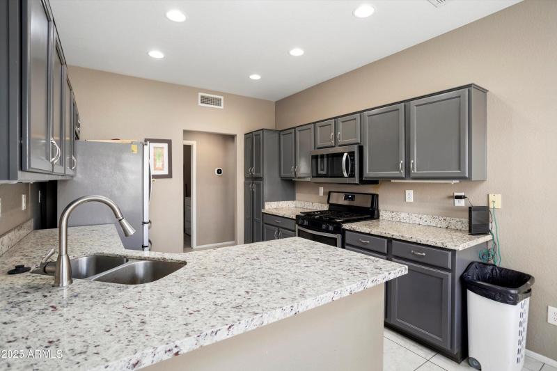 11-15252 W Via Montoya