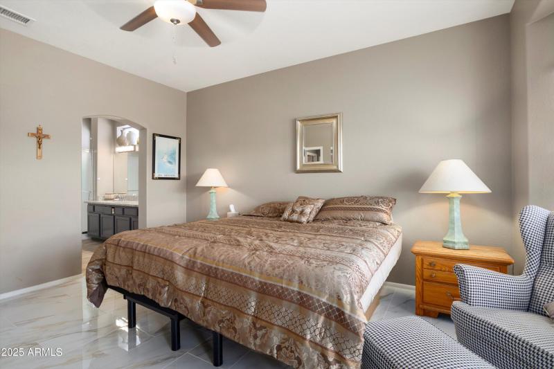 16-15252 W Via Montoya