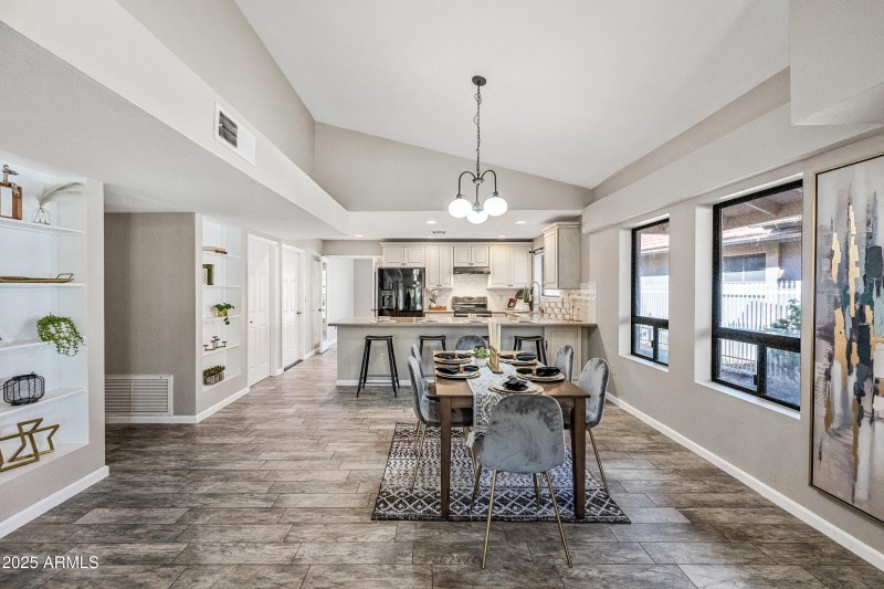 10 Dining Kitchen Entrance 2