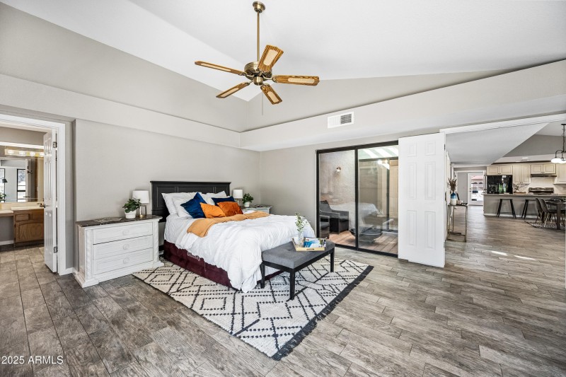 17.2 Master bedroom 2