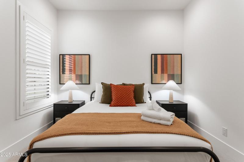 PropertyImageCo_4007N34thSt_WEB-36