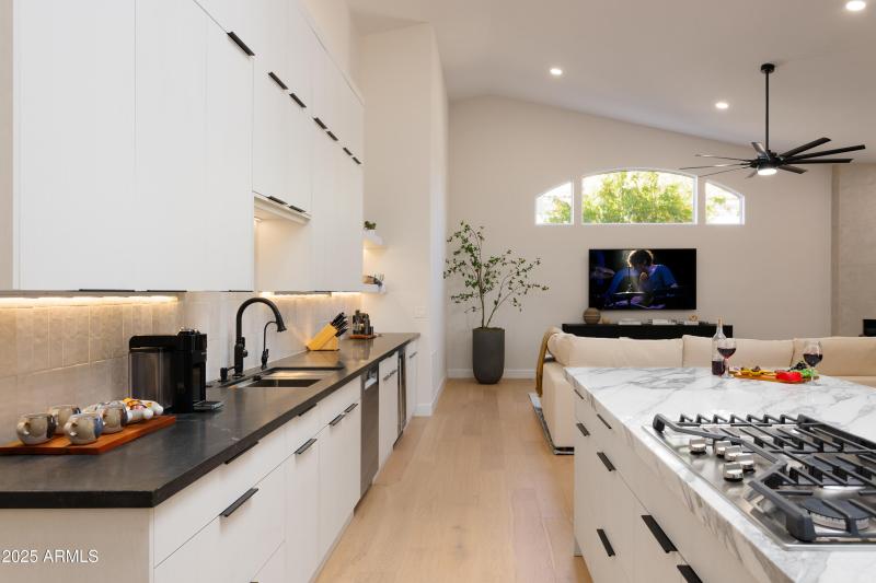 PropertyImageCo_12225ECortezDr_WEB-9