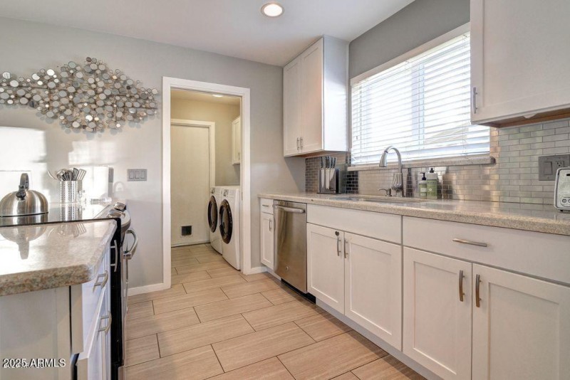 20200814030942702380000000-o