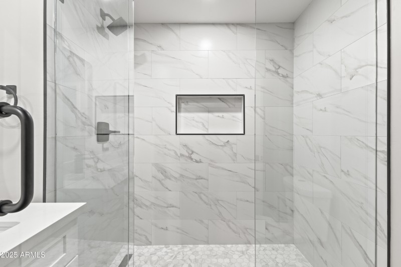 724 W Missouri Ave-20