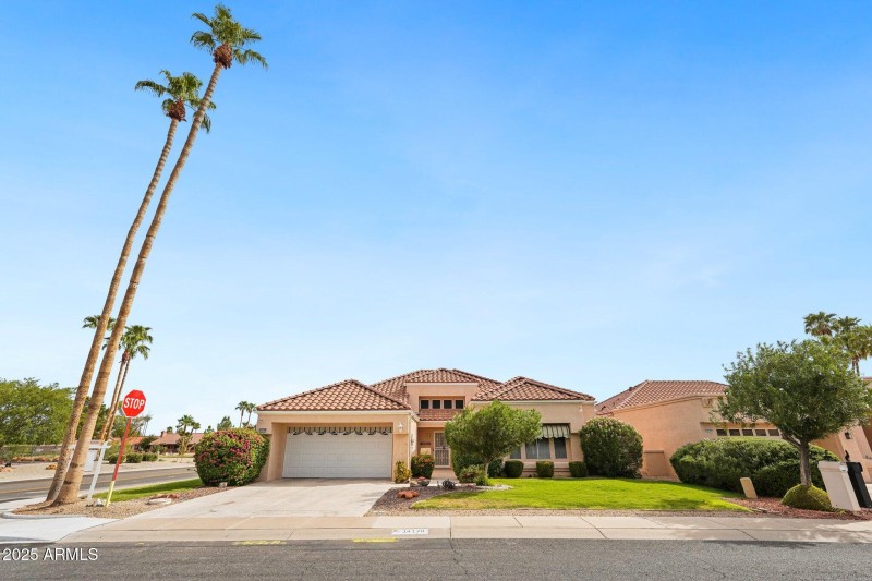 1-web-or-mls-W Desert Glen Dr-S0409-001