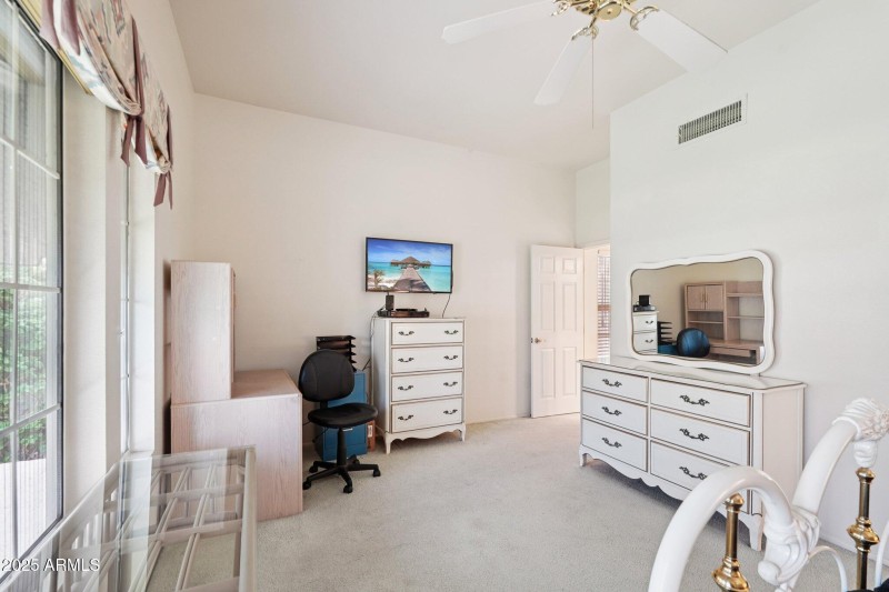 31-web-or-mls-W Desert Glen Dr-S0409-031