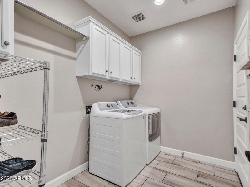 LAUNDRY 29363 N 132nd Ln Peoria