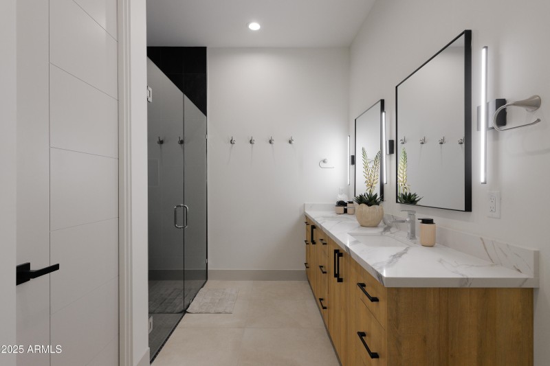 PropertyImageCo_4707N73rdSt_WEB-20
