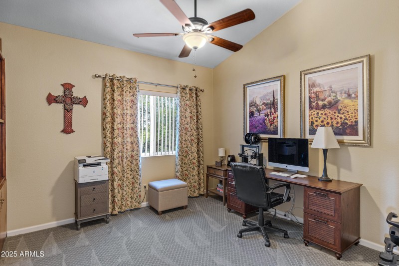 Upstairs secondary bedroom