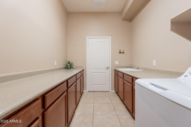 Spacious Laundry room