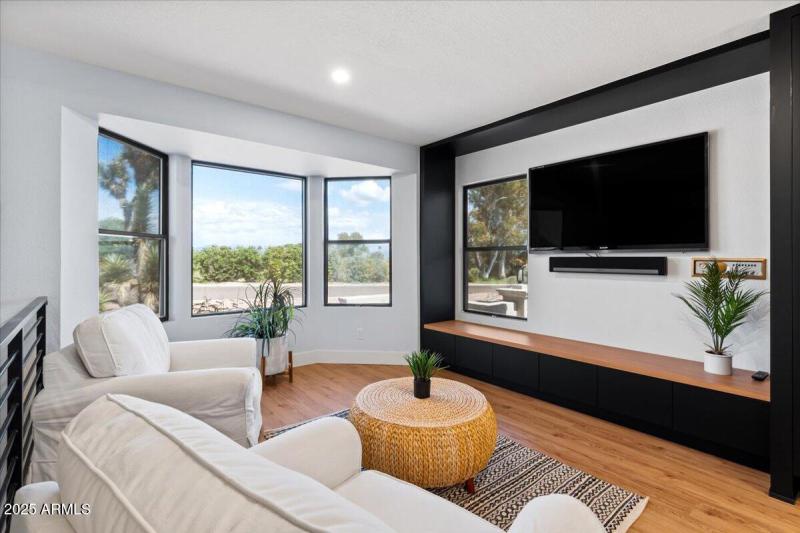 24-Family Room