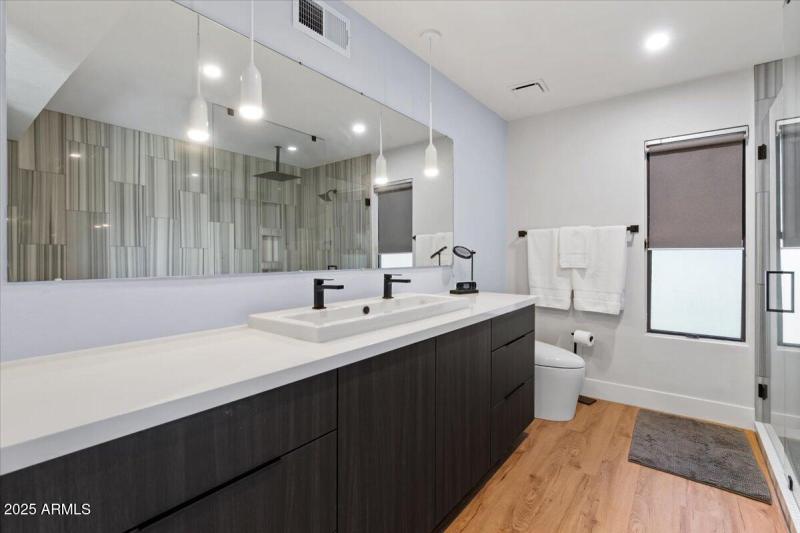 30-Primary bathroom