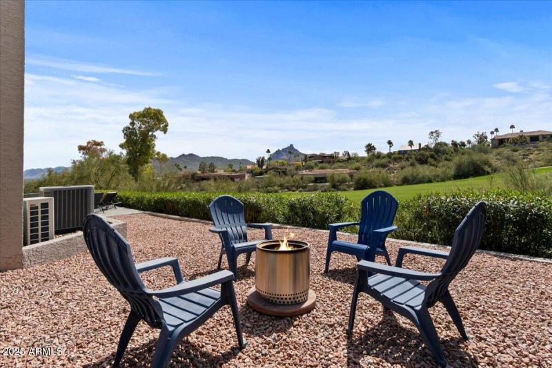 65-Side patio
