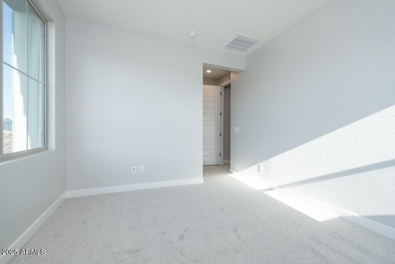 Tri Pointe Waterston Central 301 - Bedr