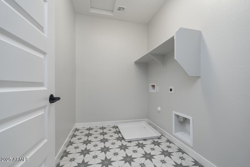 Tri Pointe Waterston Central 301 - Laun