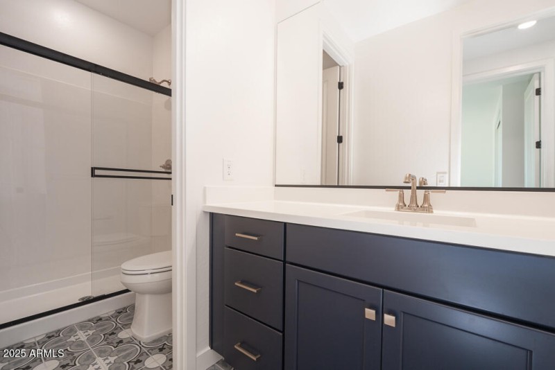 Tri Pointe Waterston Central 467 - Bathr