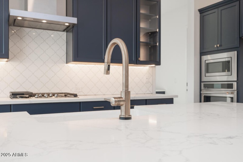 Tri Pointe Waterston Central 467 - Kitch