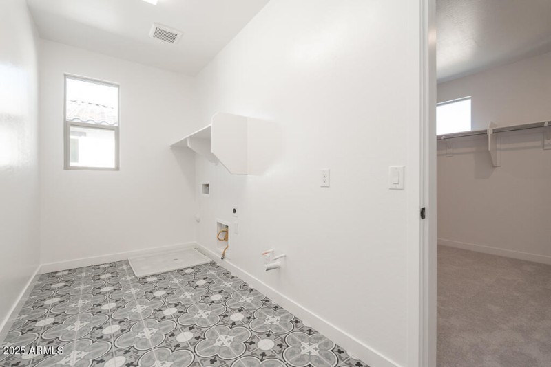 Tri Pointe Waterston Central 467 - Laund