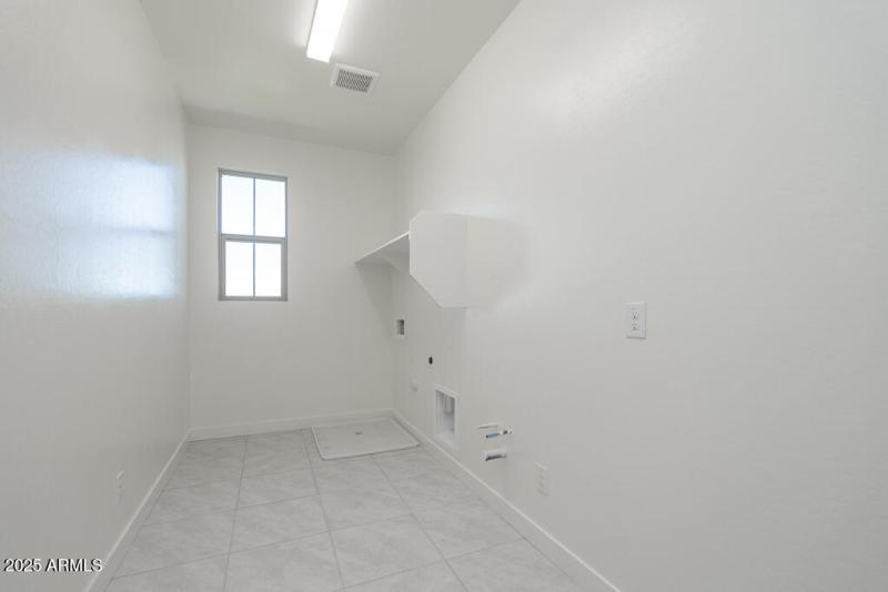 Tri Pointe Waterston Central 468 - Laund