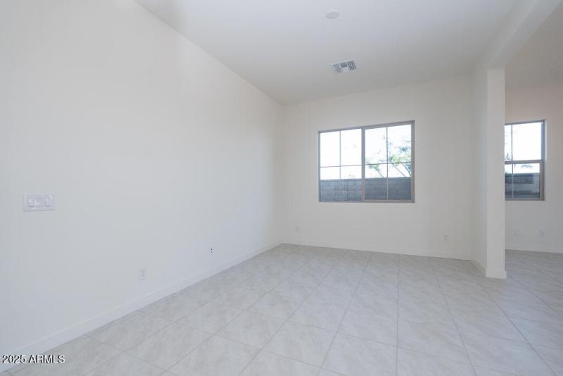 Tri Pointe Waterston Central 468 - Offic