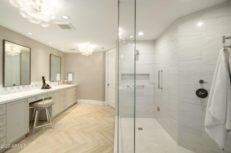 custom make up vanity