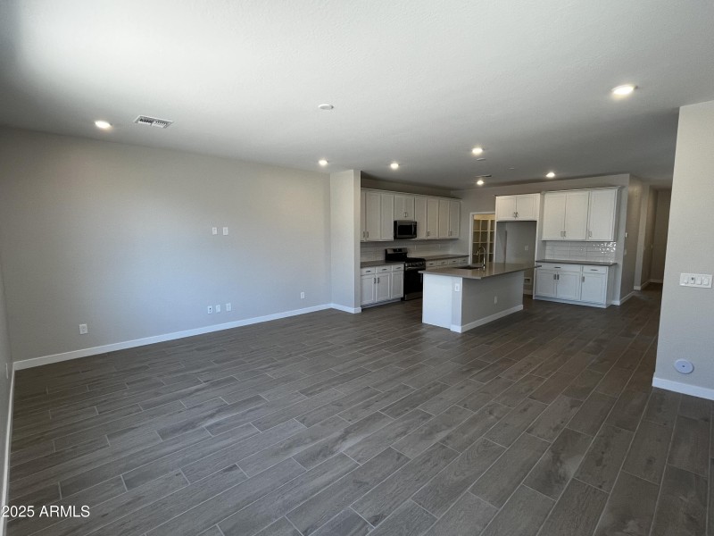 EC Lot 67 GR & Kitchen