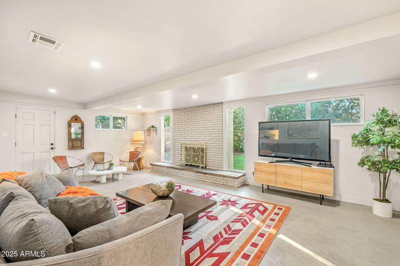 16-web-or-mls-Mulberry-16