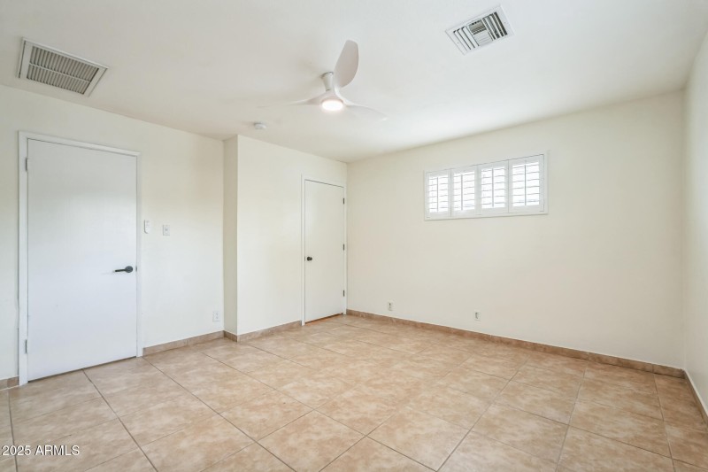 26_457_W_Mulberry_Dr_Phoenix_AZ_85013_US