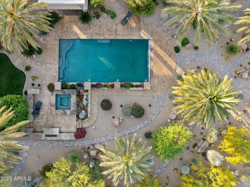 Resort Style Amenities