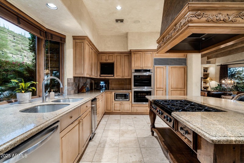 21-39415 N Tom Morris Rd (21 of 61)