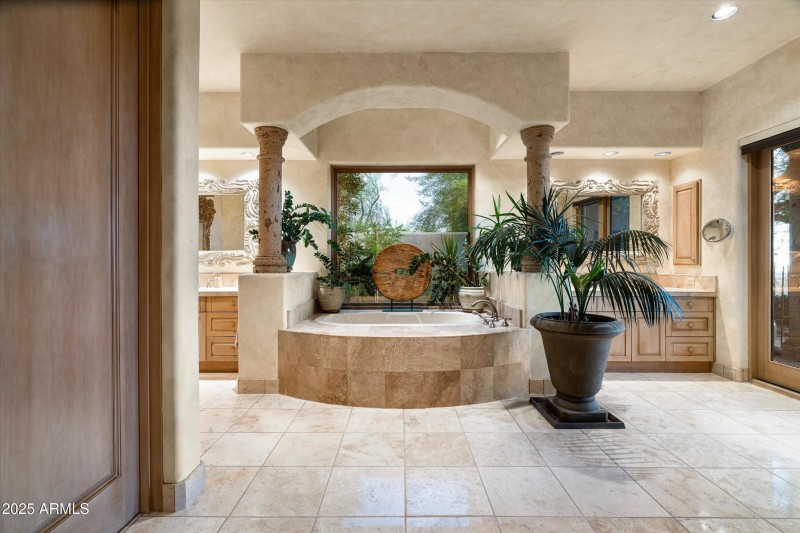 26-39415 N Tom Morris Rd (26 of 61)