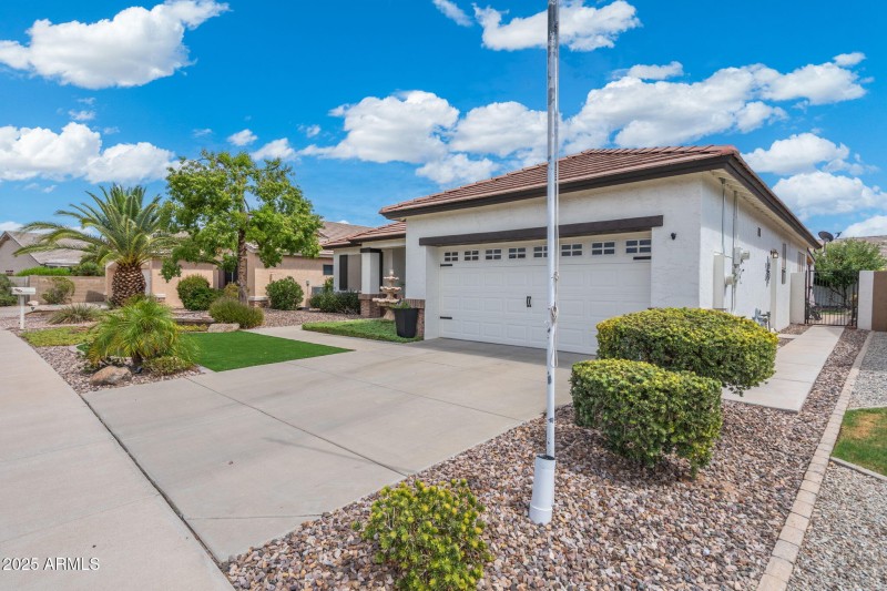 3-web-or-mls-QVB09337-HDR-Edit