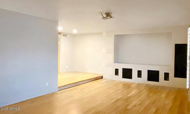 85BE5099-31AD-4973-8AAE-768A99D78C13_1_1