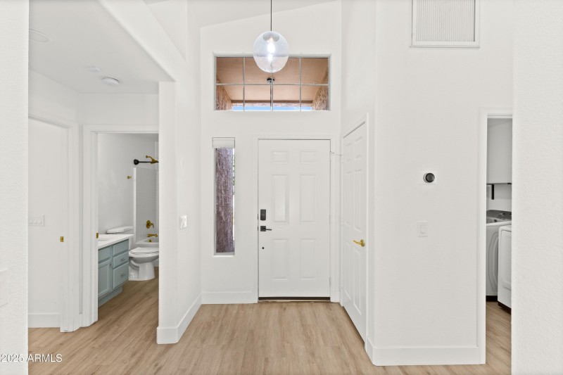 53 E Horseshoe Ave-4